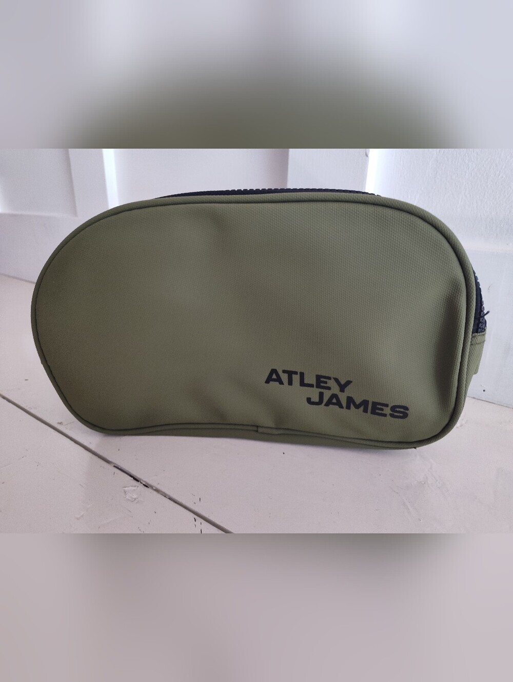 NWT Atley James Men's Harmon Olive Green Travel Toiletry Pouch Bag